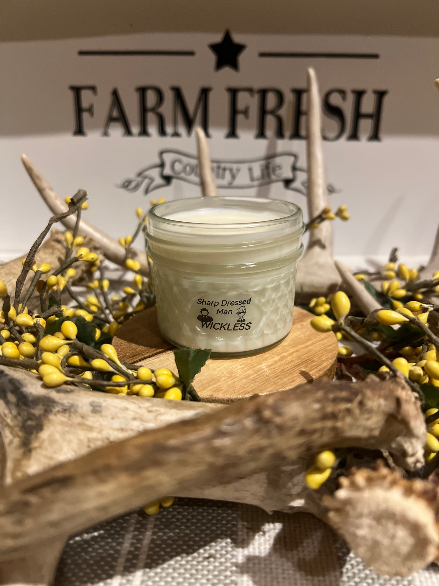 Sharp dress man wickless 4 oz jar